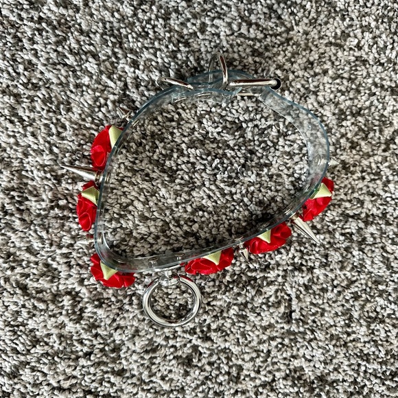 Mi Gente Spikes and Roses Choker - Picture 4 of 6